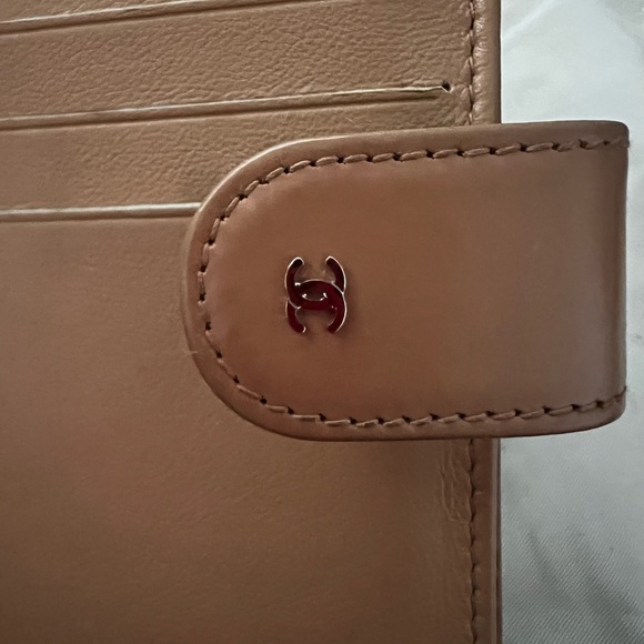 Chanel bifold wallet beige authentic - Picture 3 of 8